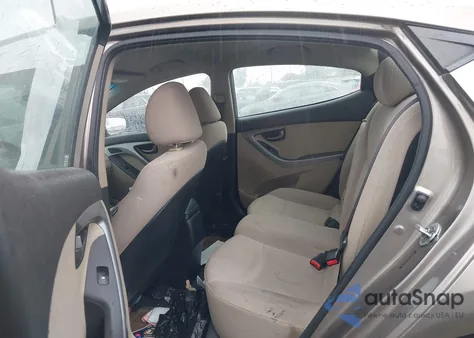 2014 Hyundai Elantra Se z USA, uszkodzony, nr VIN 5NPDH4AE2EH514440